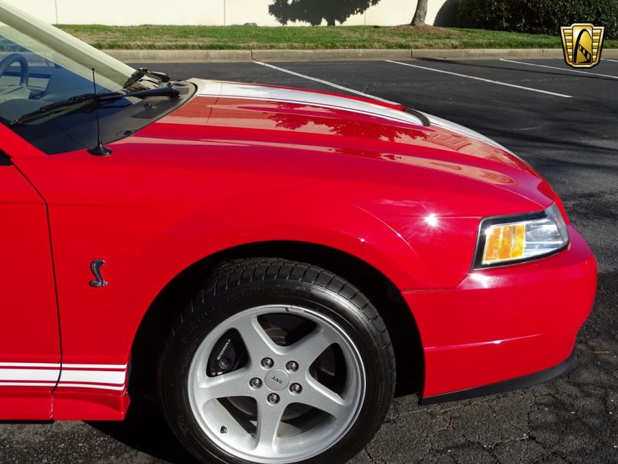 Детали экстерьера Ford Mustang SVT Cobra Coupe 1999 года  (фото 30 из 84)